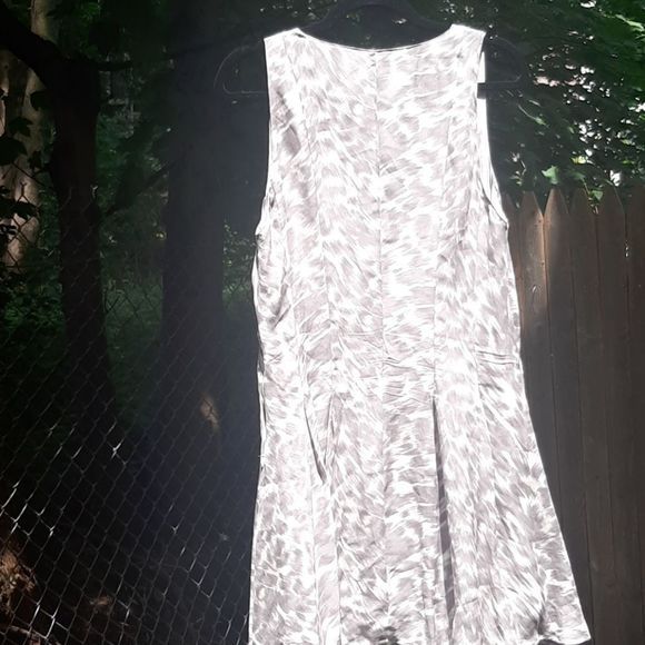 Joie L 100% silk Fit & Flare Keyhold Skater Dress - Picture 8 of 9